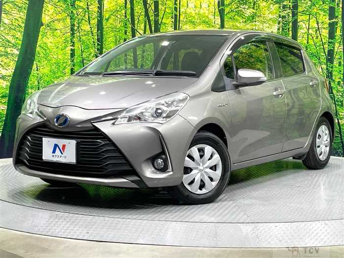 2017 Toyota Vitz