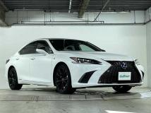 2022 Lexus ES