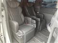 2025 Toyota Alphard