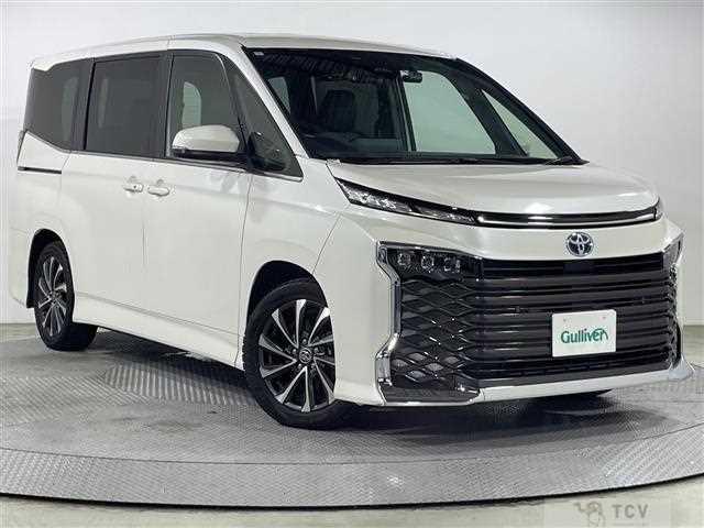 2025 Toyota Voxy