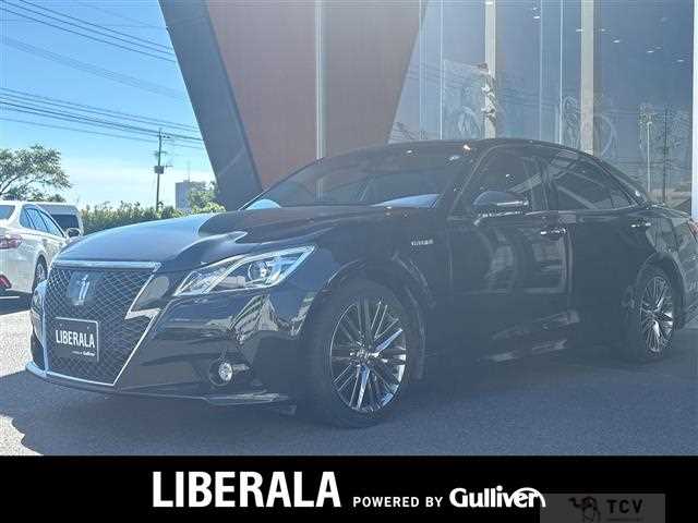 2013 Toyota Crown Hybrid