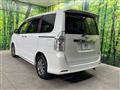 2013 Toyota Voxy