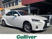2017 Lexus IS