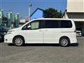 2009 Nissan Serena