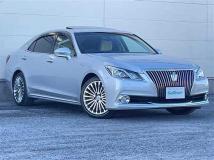 2016 Toyota Crown Majesta
