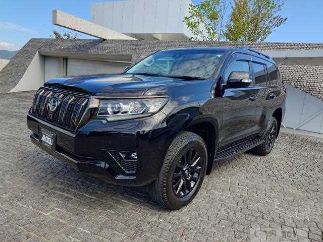 2022 Toyota Land Cruiser Prado