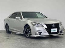 2014 Toyota Crown Hybrid