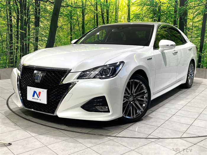 2016 Toyota Crown Hybrid