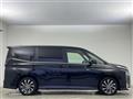 2022 Toyota Voxy
