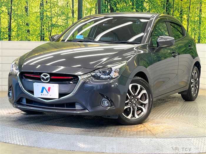 2016 Mazda Demio