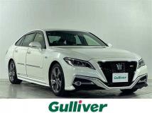 2019 Toyota Crown Hybrid