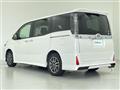 2017 Toyota Voxy