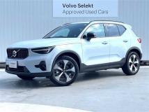 2025 Volvo XC40