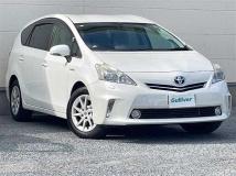 2013 Toyota PRIUS α