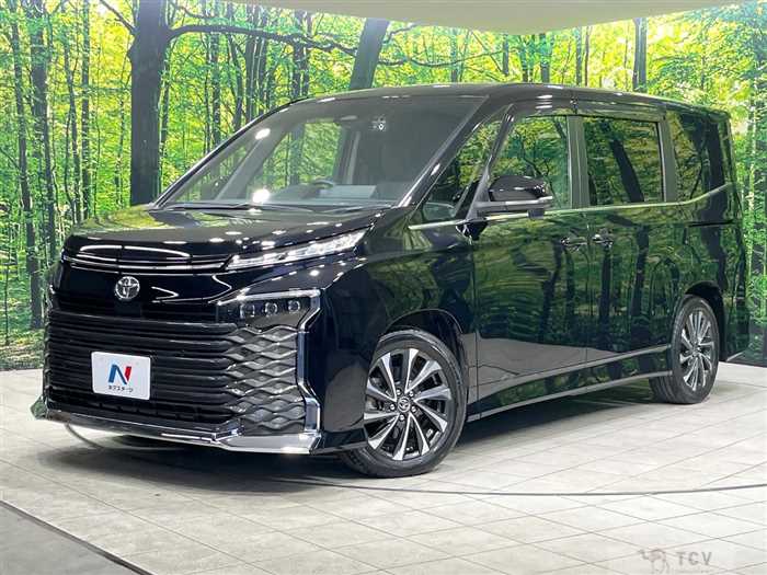 2022 Toyota Voxy