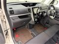2013 Daihatsu Tanto