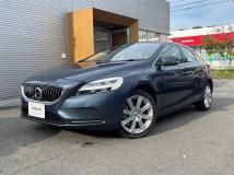 2017 Volvo V40