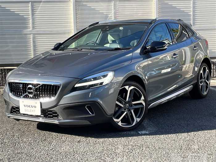 2018 Volvo V40