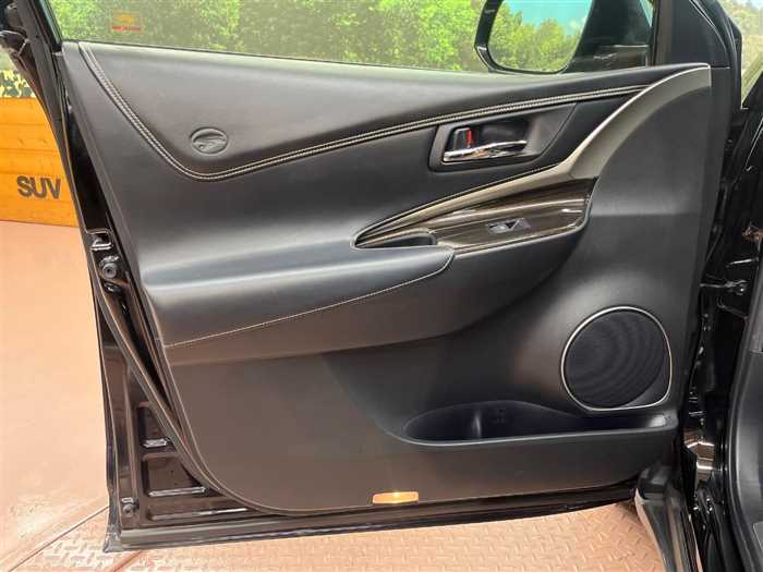 Toyota Harrier 2017 photo 5
