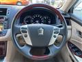 2012 Toyota Crown Royal Series