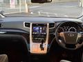 2013 Toyota Alphard