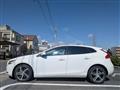2018 Volvo V40