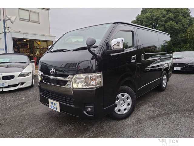 2022 Toyota Hiace Van