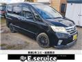 2013 Nissan Serena