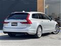 2017 Volvo V90