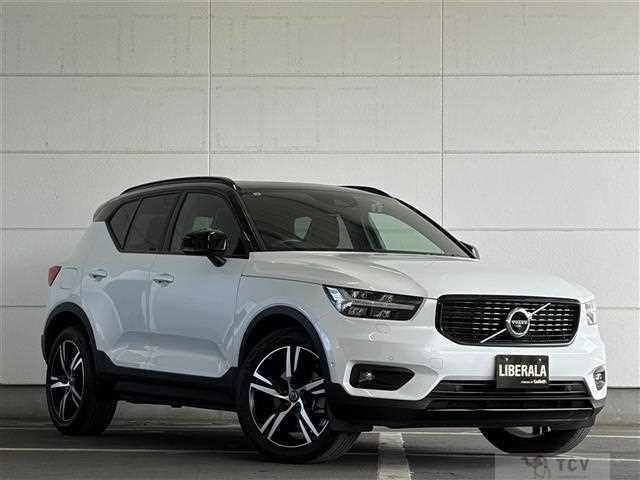2021 Volvo XC40