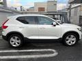 2022 Volvo XC40