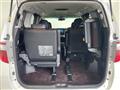 2013 Toyota Alphard