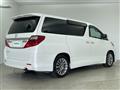 2013 Toyota Alphard