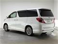 2013 Toyota Alphard