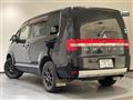 2015 Mitsubishi Delica D5