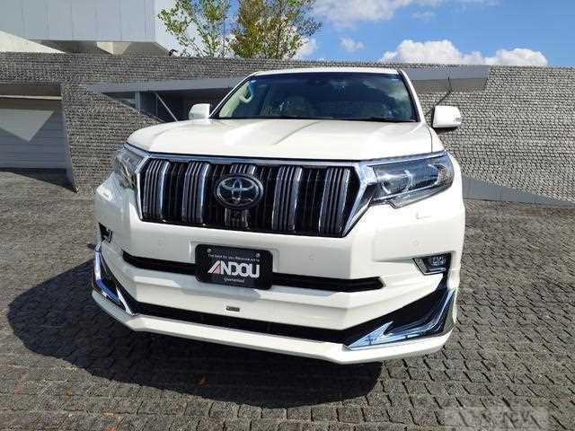 2023 Toyota Land Cruiser Prado