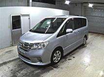 2013 Nissan Serena