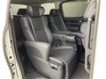 2022 Toyota Alphard Hybrid