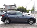 2009 Nissan SKYLINE CROSSOVER