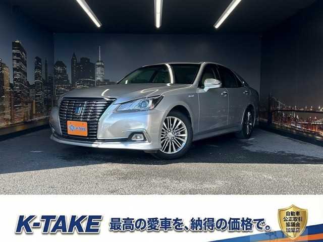 2016 Toyota Crown