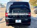 2010 Mitsubishi Delica D5