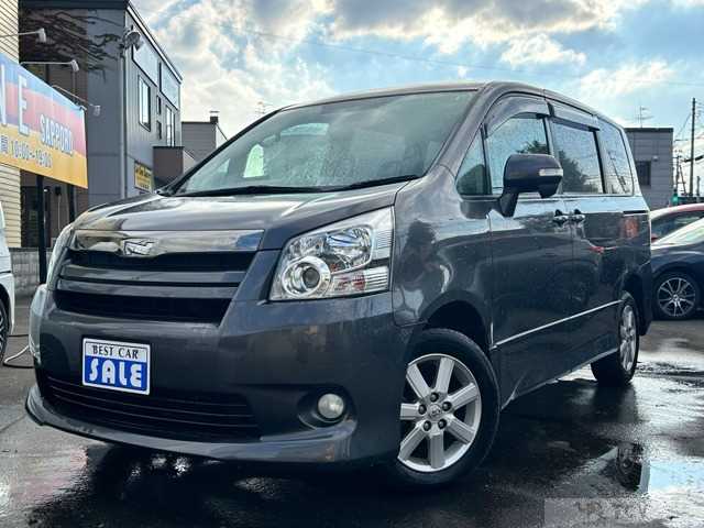 2009 Toyota Noah