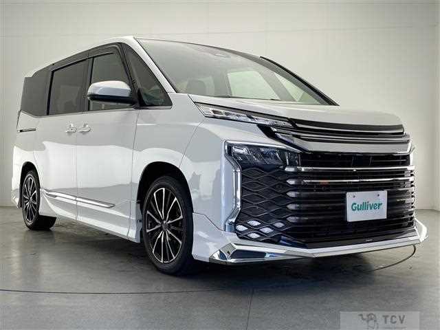 2022 Toyota Voxy