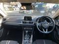 2017 Mazda Axela