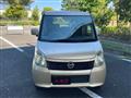 2010 Nissan ROOX