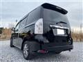 2013 Toyota Voxy
