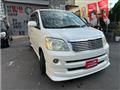2005 Toyota Noah