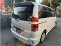 2005 Toyota Noah