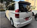 2005 Toyota Noah