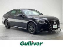 2020 Toyota Crown Hybrid